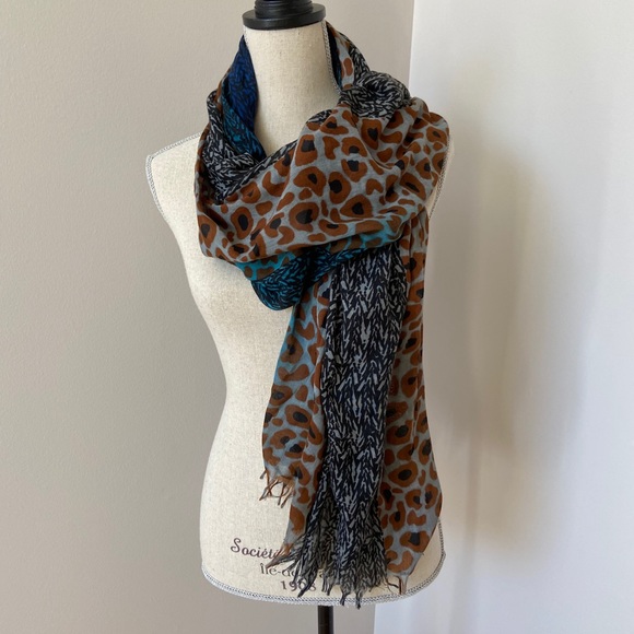 Lucky Brand Accessories - Blanket Scarf / Wrap / Sarong